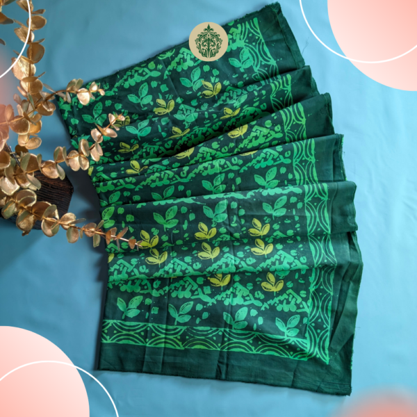 Batik Kerinci motif Gunung Kerinci & kopi, menggambarkan keindahan alam dan hasil bumi Kerinci. Warna dasar hijau dengan aksen hijau tosca & hijau kacang padi, memberikan kesan segar dan alami. Terbuat dari 100% katun berkualitas. Dapatkan di www.rumahbatiksyahla.com