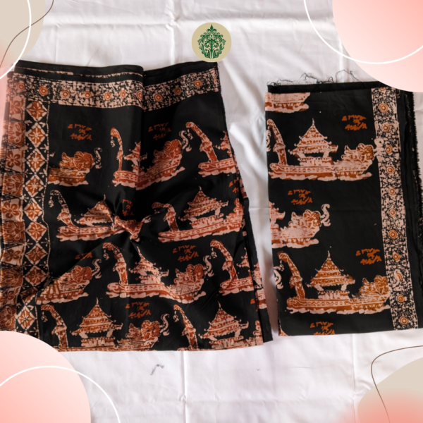 Setelan batik motif pucuk rebung, terinspirasi dari upacara Kenduri Sko, melambangkan pertumbuhan dan kebersamaan. Warna dasar hitam dengan aksen coklat susu & coklat menciptakan kesan klasik dan elegan. Dilengkapi dengan selendang bermotif serupa. Dapatkan di www.rumahbatiksyahla.com