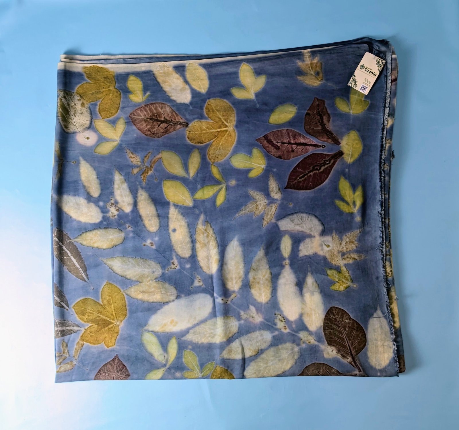 Kain Ecoprint Langit Legundi – Warna Indigo & Strobilantes | Rumah Batik Syahla